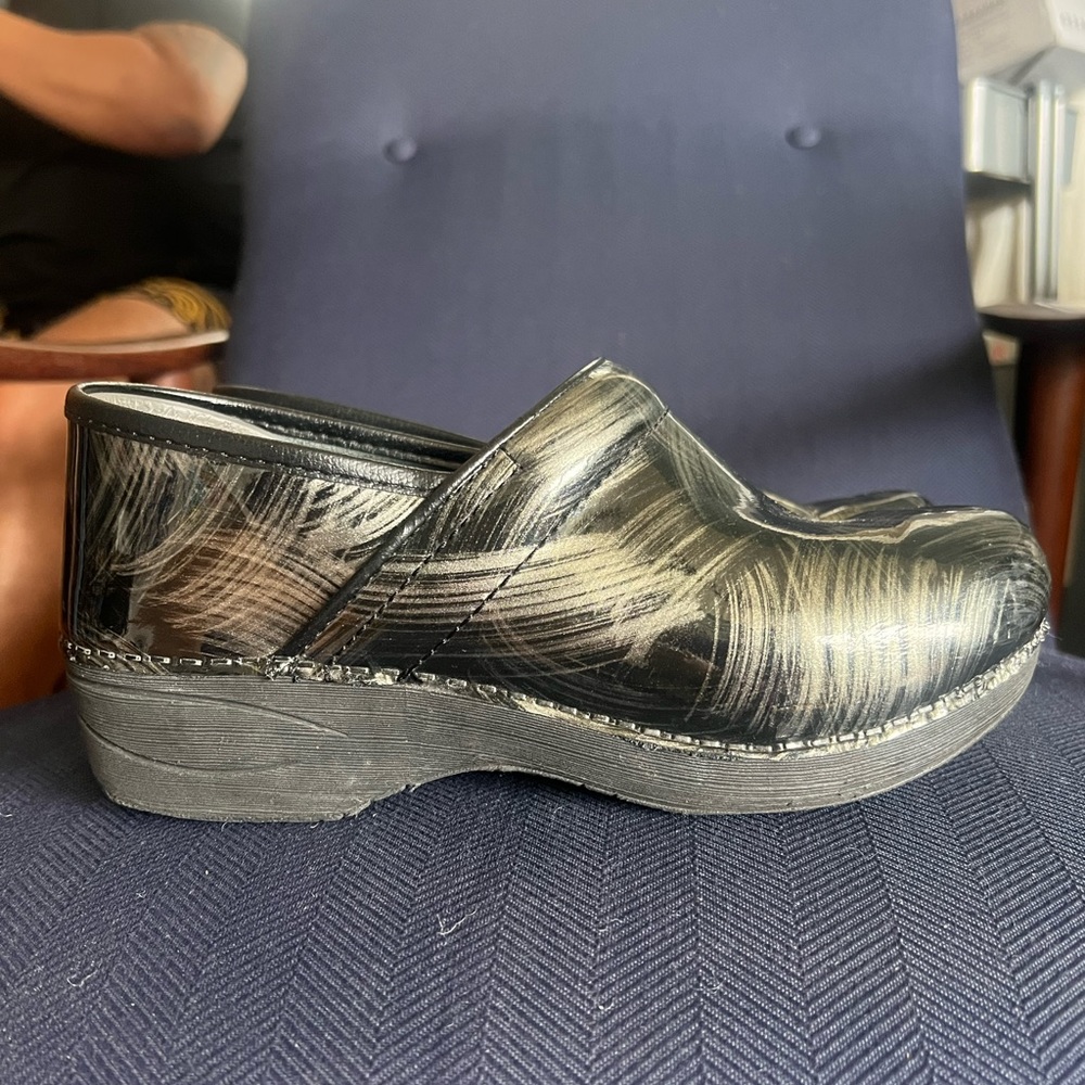 Dansko XP 2.0 Clogs Women's 38 (7.5)